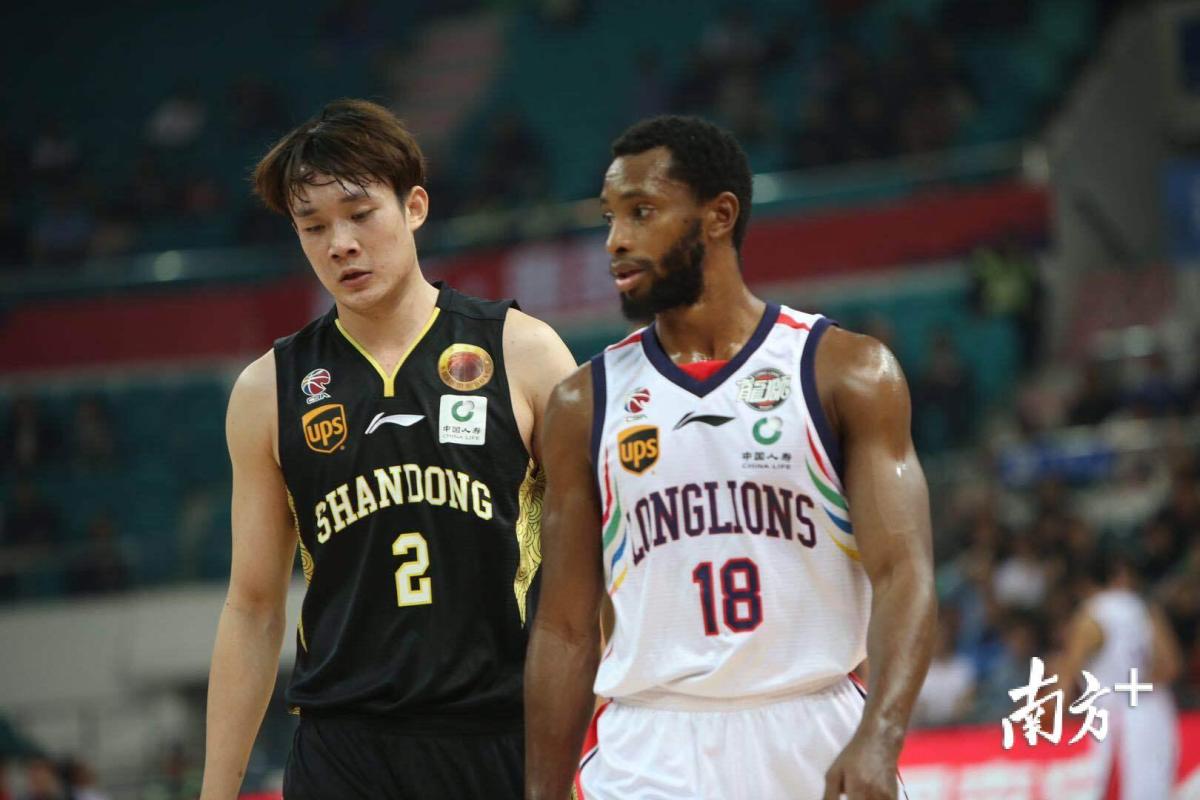 中东代表队全力作战险胜强敌晋级 中东代表队全力作战险胜强敌晋级