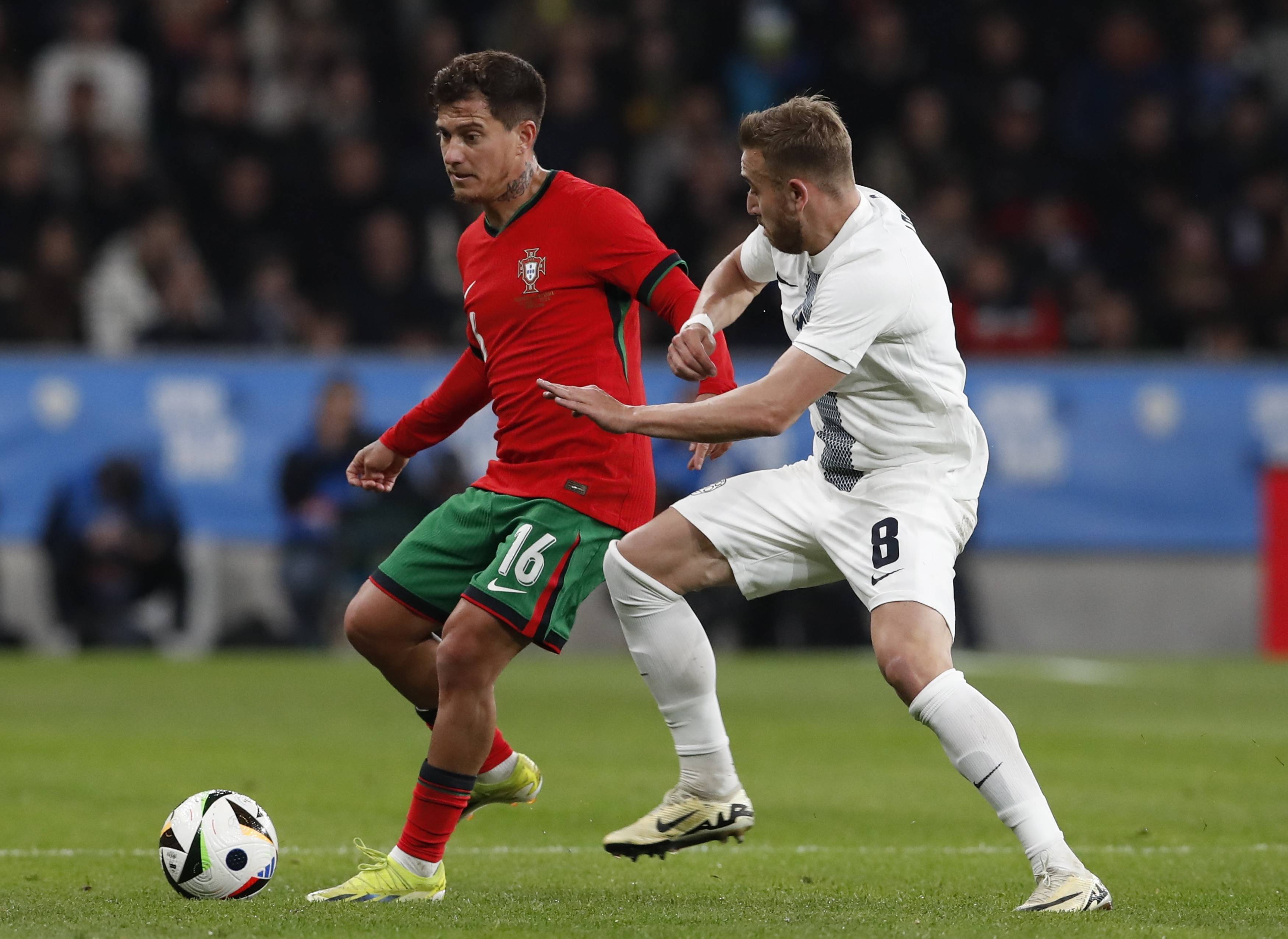 包含斯洛文尼亚队备战欧洲杯预选赛,备受关注的词条 包含斯洛文尼亚队备战欧洲杯预选赛,备受关注的词条