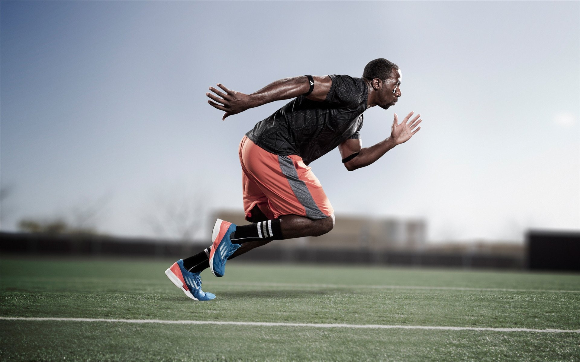 青铜巨像的叹息,金玟哉一夫当关,玻利维亚高原风暴撕裂美国幻梦